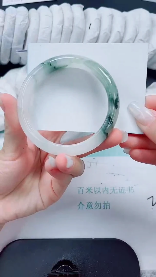 石英质玉手镯未镶嵌264/60