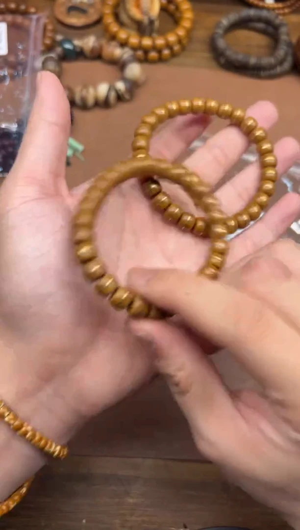 手串紫金鼠A859 黄皮一线天