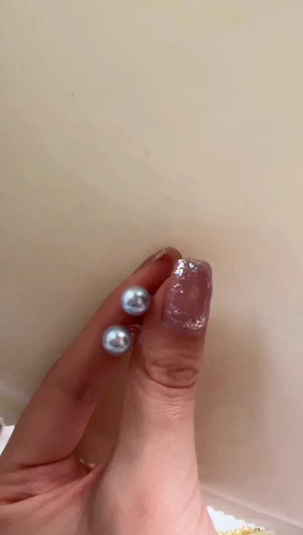 18K金镶嵌海水珍珠DA 灰珠耳钉 8-9 xc007