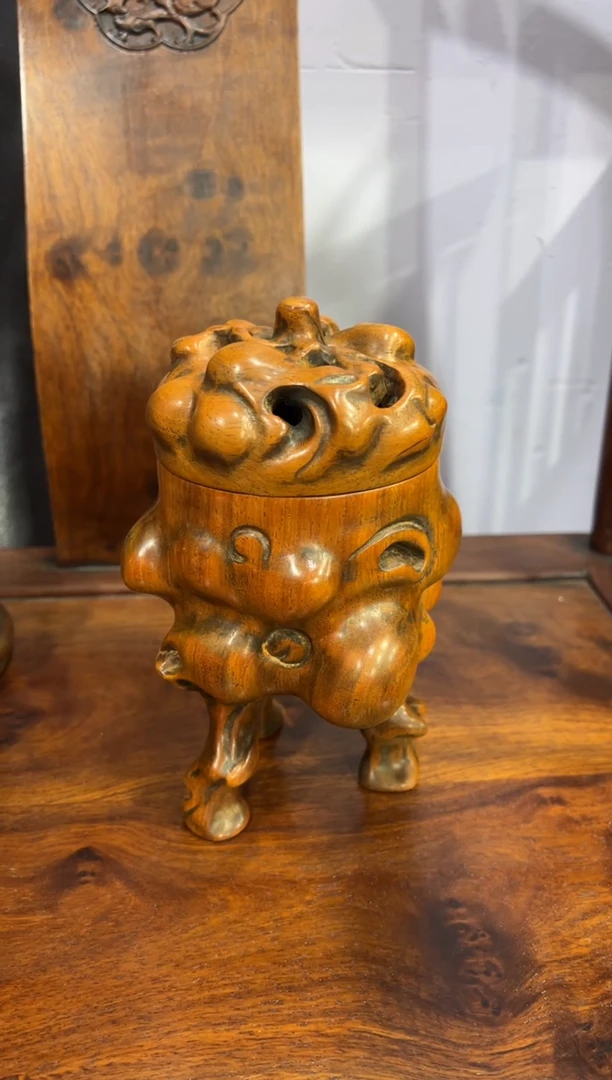 木独***子木黄花梨三足鼎立雕刻香炉