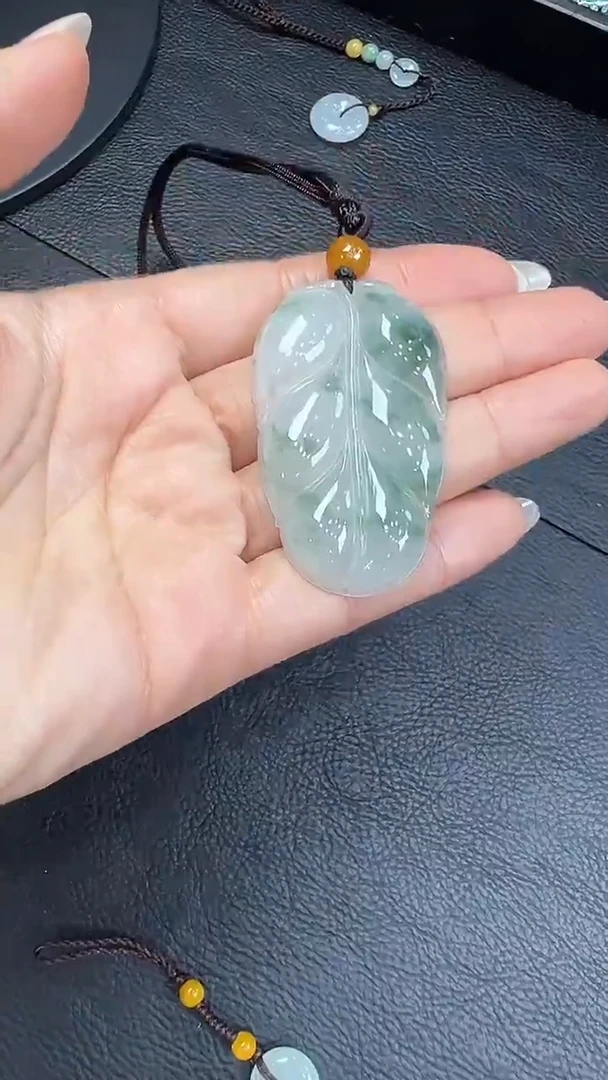 未镶嵌挂件翡翠叶子