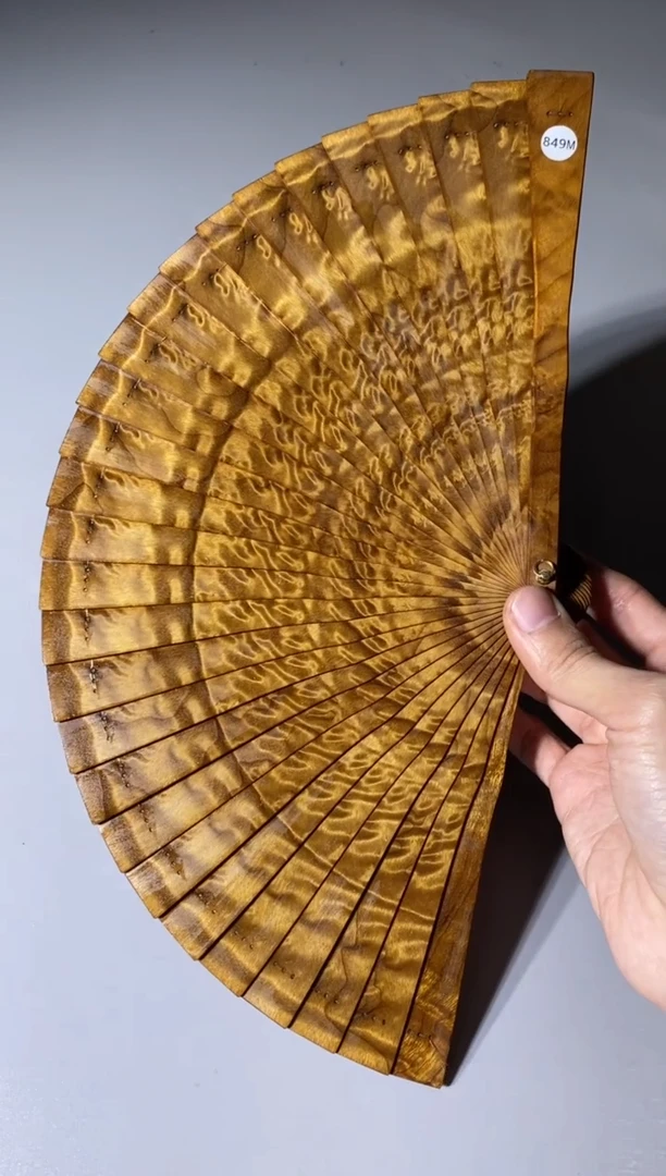 【闪购商品】金丝楠木雕849号18cm金丝楠木小叶桢楠扇子