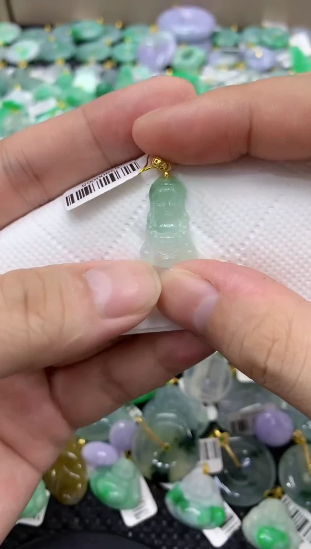 颈饰未镶嵌翡翠天然缅甸翡翠A货