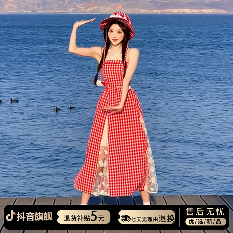 红色格子拼接蕾丝一字肩抹胸连衣裙子女夏季2025新款海边度假长裙
