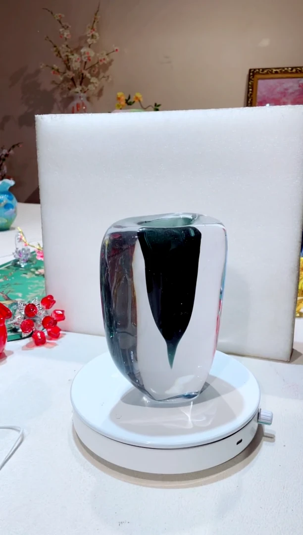 【闪购商品】琉璃手工艺品重工黑色透明花瓶  微瑕