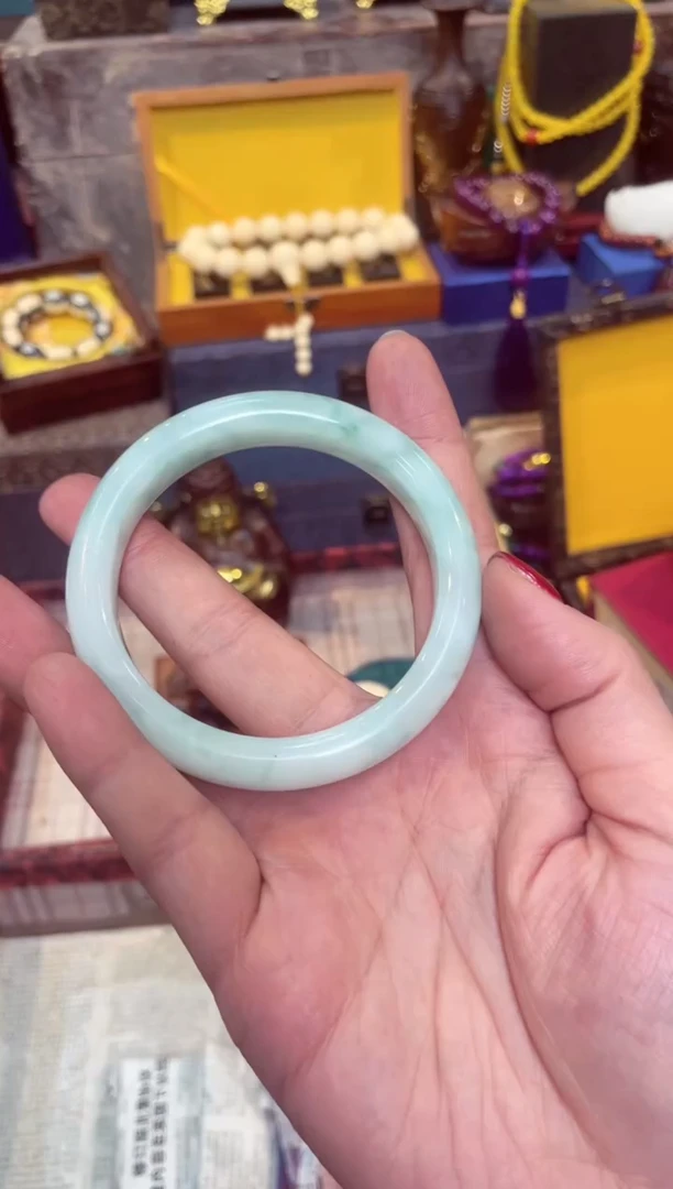 【闪购商品】翡翠手镯未镶嵌