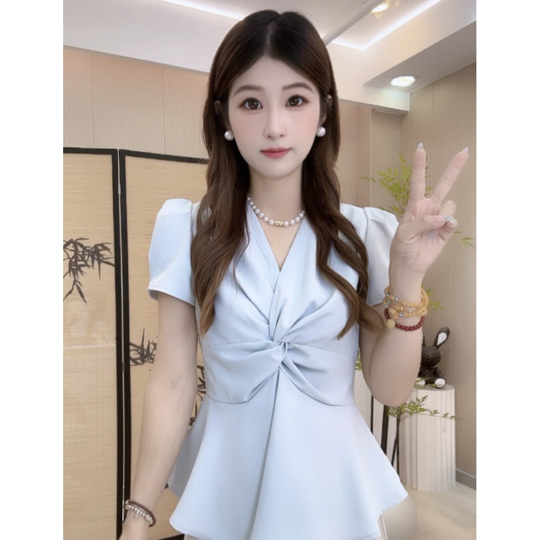 【现货+运费险】2025夏季新款法式设计蓝粉百搭高定短袖上衣