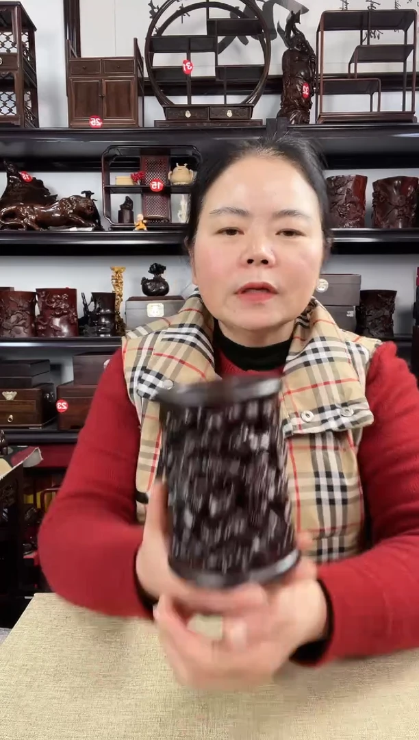 木老李红木工艺品灵芝笔筒