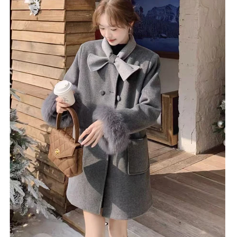 D3353灰色法式气质蝴蝶结领毛呢大衣女冬季新款毛毛拼接外套