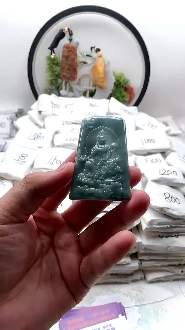 颈饰未镶嵌翡翠文殊