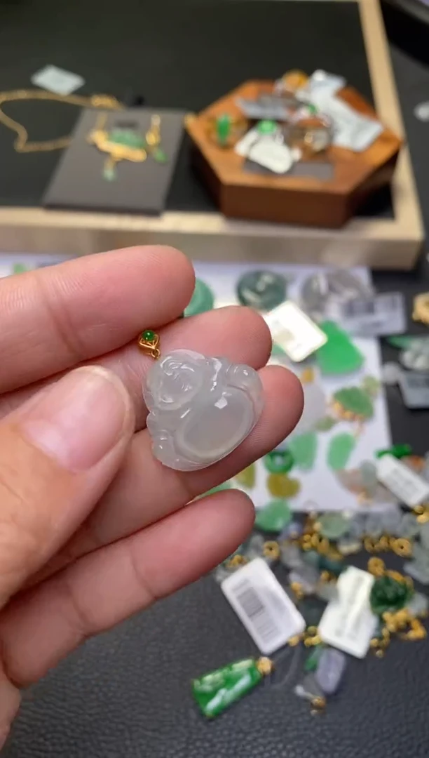 颈饰18K金镶嵌翡翠净货38506