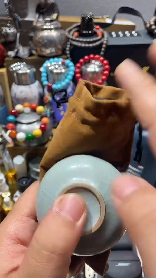 瓷片闪购商品 如图所示