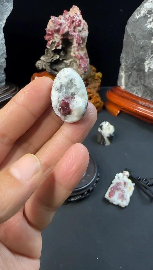 天然辰砂一*天然朱砂晶体原石聚宝盆状吊坠挂件