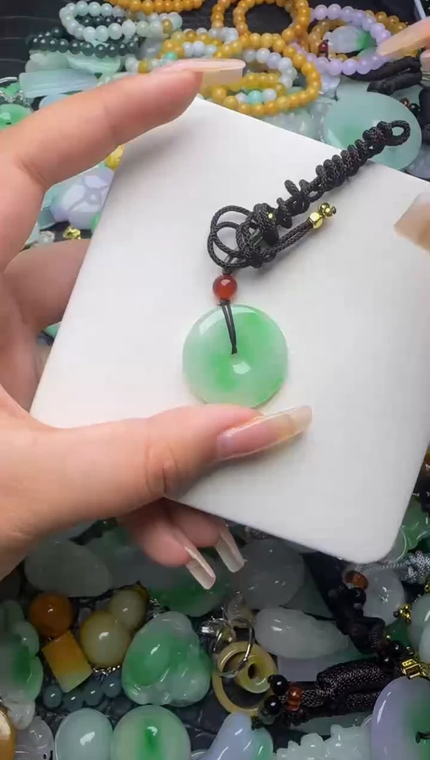 翡翠未镶嵌颈饰天然缅甸翡翠吊坠