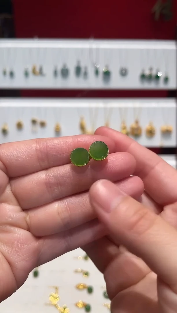 颈饰银S925镀金镶嵌和田玉碧玉耳钉