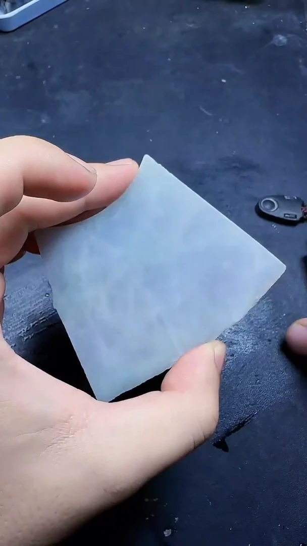 翡翠挂件未镶嵌002翡翠