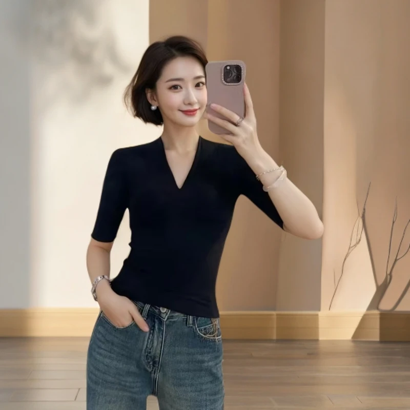 TL4001夏季新款黑色正肩中袖t恤女修身显瘦设计感小众V领上衣
