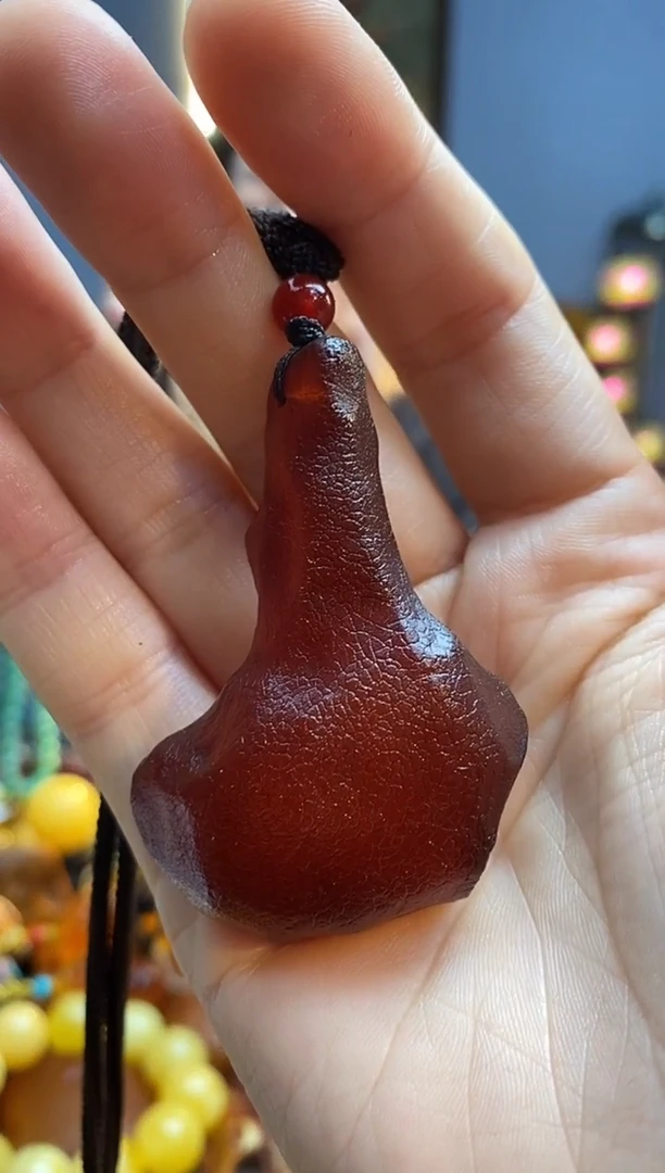 琥珀颈饰未镶嵌吊坠