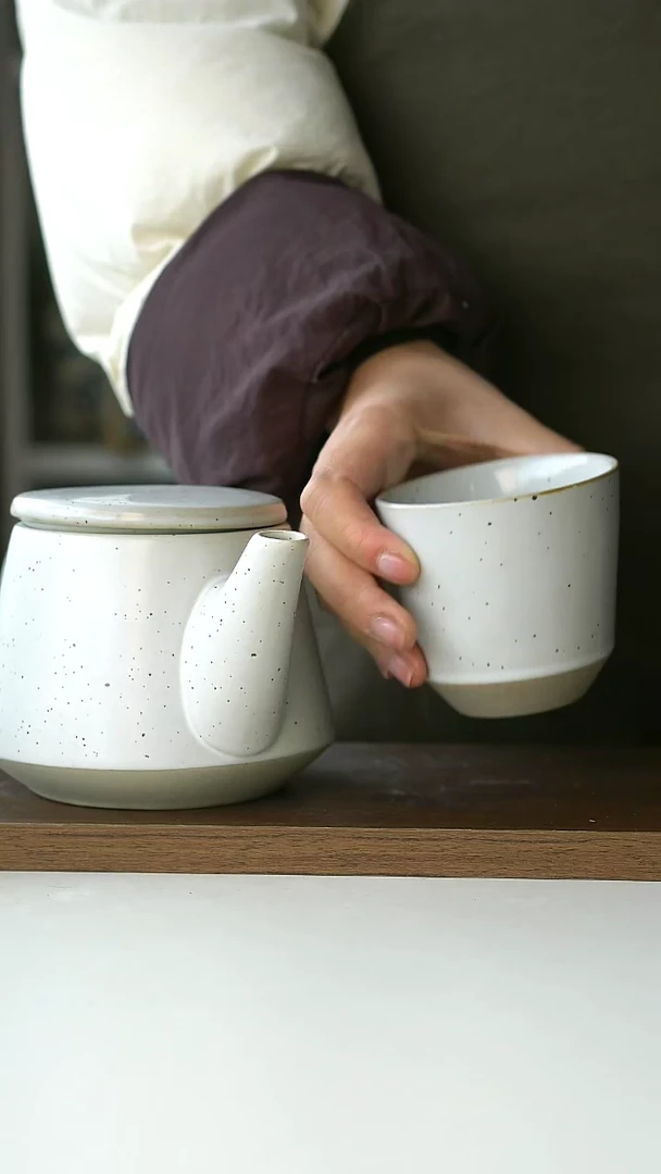 【闪购商品】陶瓷出澳洲沙釉白rj一壶4杯@4-2@