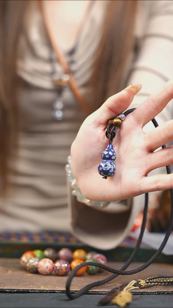 【闪购商品】WM264蓝白大漆紫光檀螺钿小脖挂