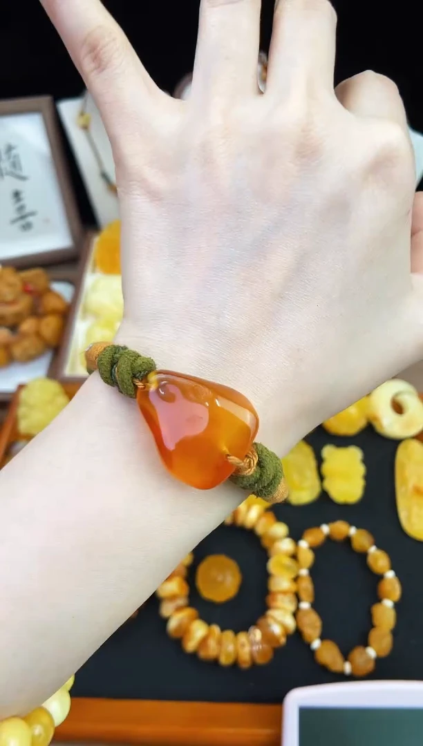 琥珀未镶嵌珠宝奇石柒月