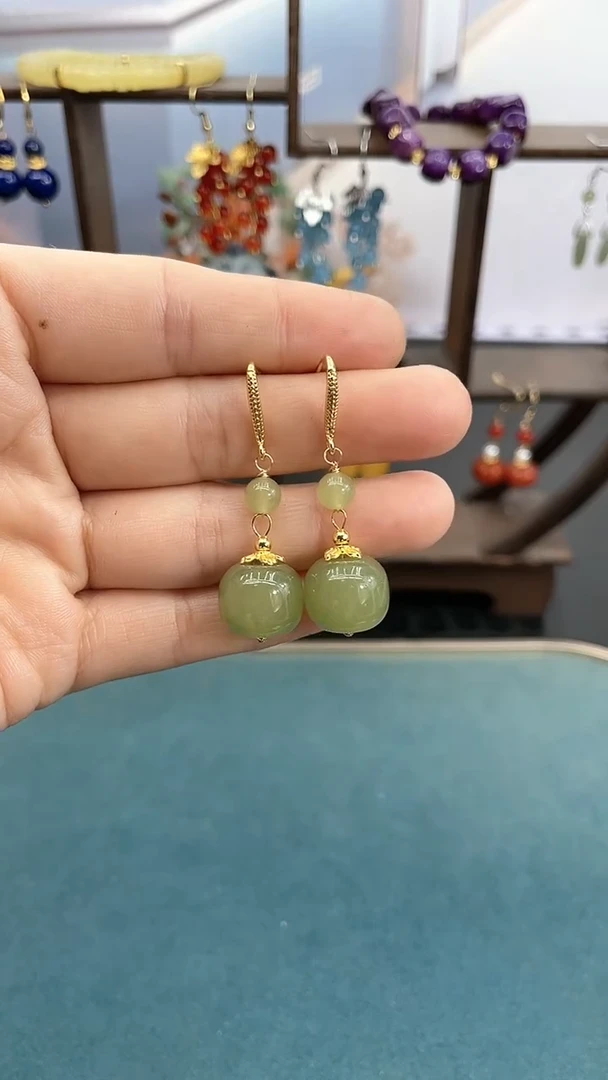 银S925镶嵌和田玉耳饰14mm晴水双珠