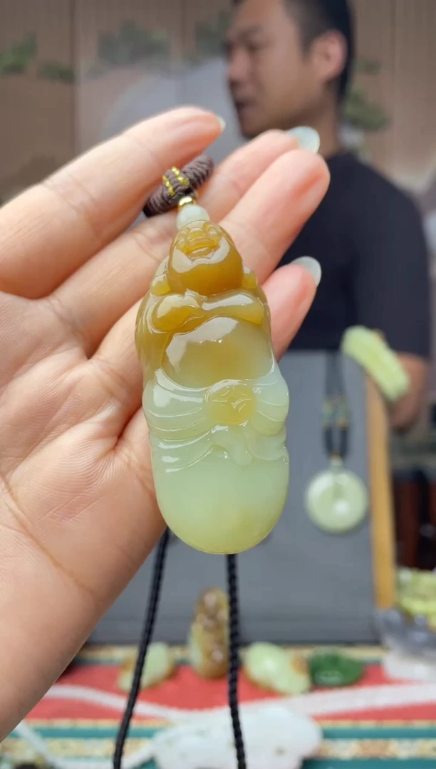 颈饰未镶嵌和田玉拍一发一