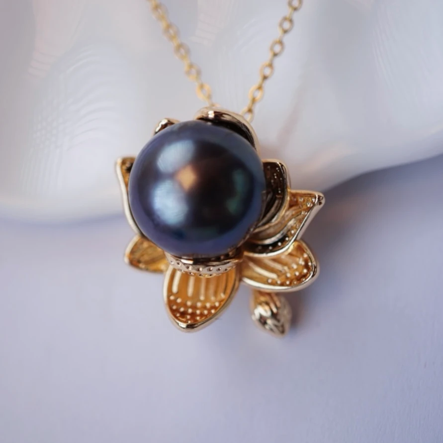 923 /经典荷花大溪地色珍珠吊坠  神秘气质 赠链