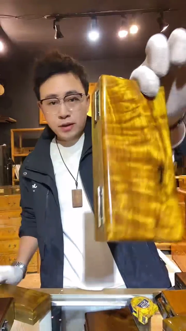 楠木120金丝楠木制品眼镜盒