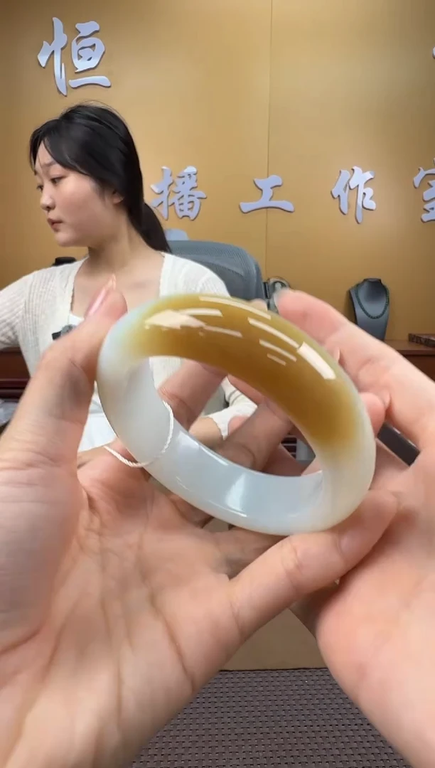 颈饰未镶嵌和田玉手镯59
