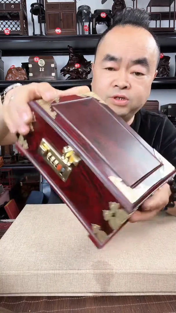 【闪购商品】木563瑕疵老李红木工艺品