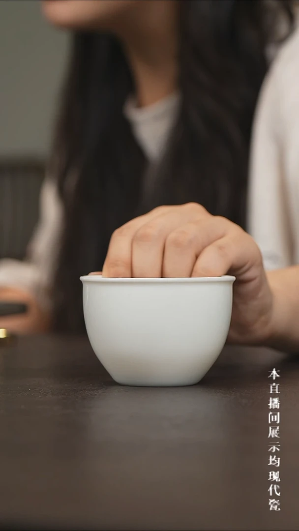 景德镇白胎缸杯1