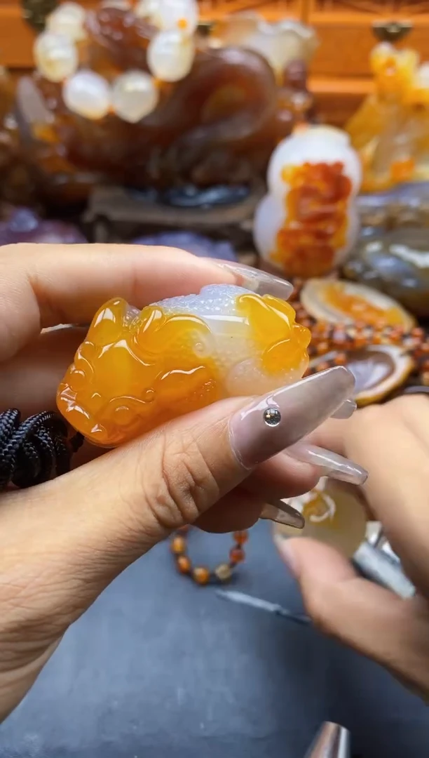 玛瑙/玉髓挂件未镶嵌元*ll