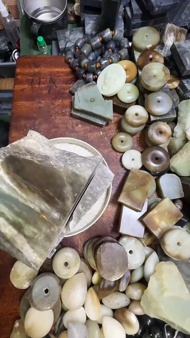 未镶嵌和田玉珠宝半成品1