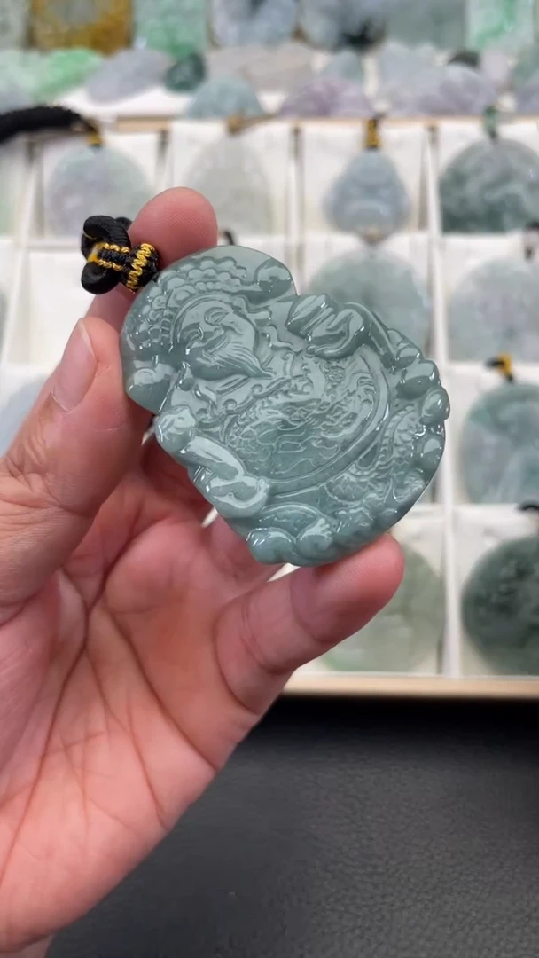 颈饰未镶嵌翡翠天然缅甸翡翠A货85