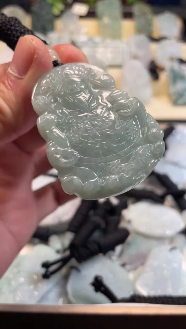 颈饰未镶嵌翡翠12/04/030