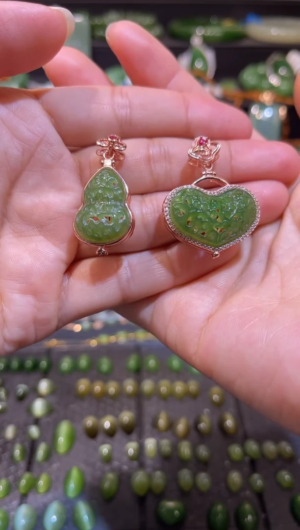 【闪购商品】和田玉碧玉吊坠银S925镶嵌多样性发一