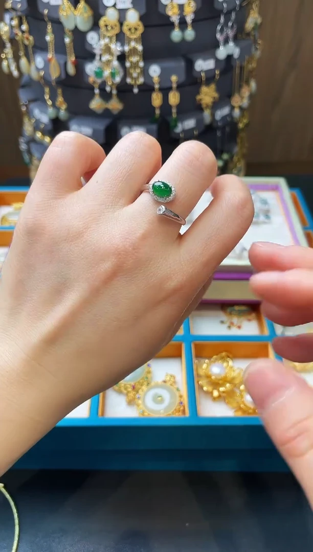 【闪购商品】翡翠手链未镶嵌戒指