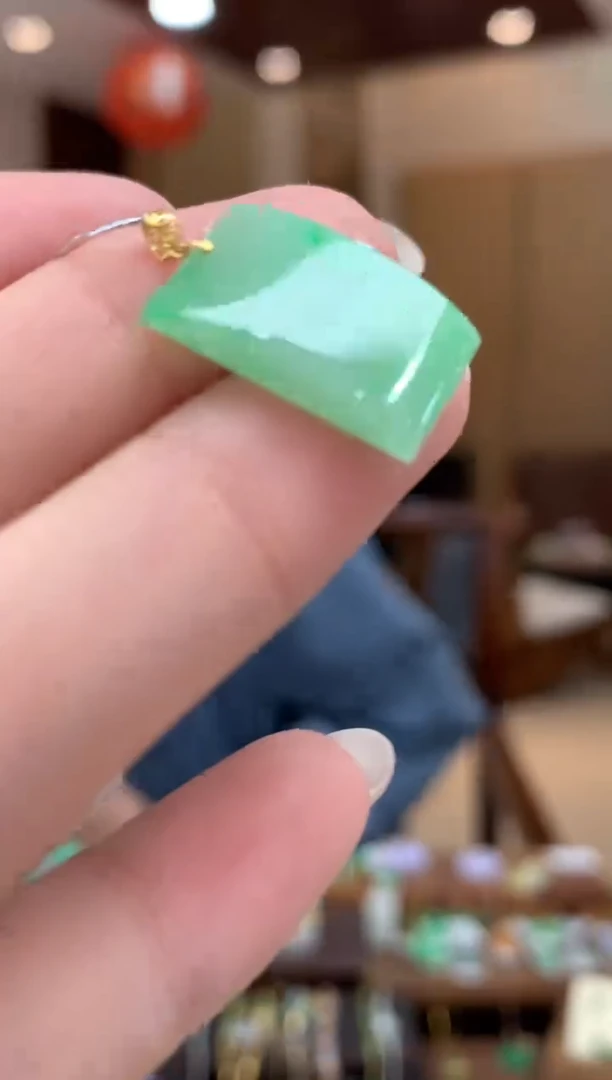 吊坠(不含链)18K金镶嵌翡翠无事牌