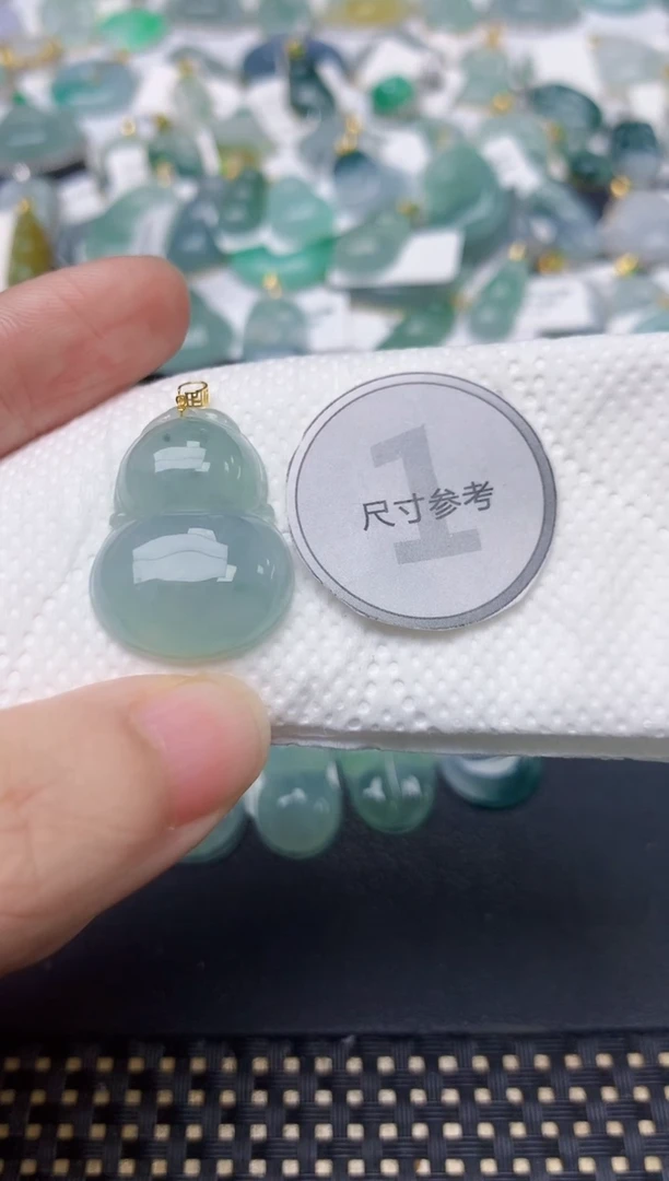 颈饰18K金镶嵌翡翠天然缅甸A货翡翠