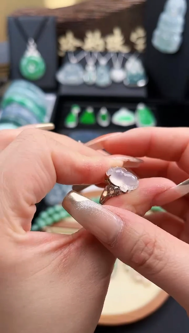 【闪购商品】翡翠戒指18K金镶嵌戒指