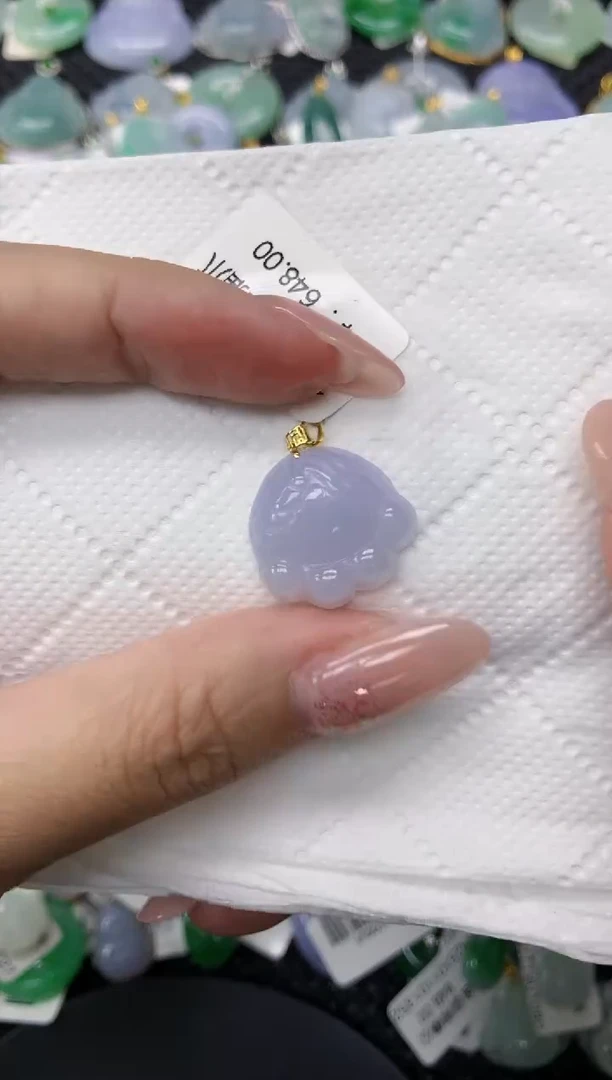 颈饰18K金镶嵌翡翠1111111111