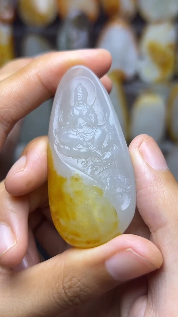 和田玉未镶嵌颈饰1