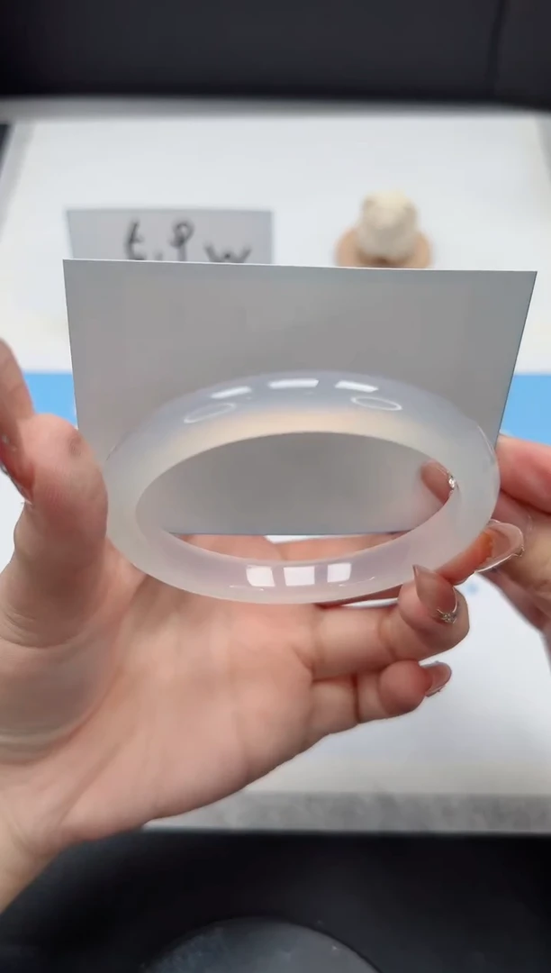 【闪购商品】石英质玉手镯未镶嵌405/60.8荔枝