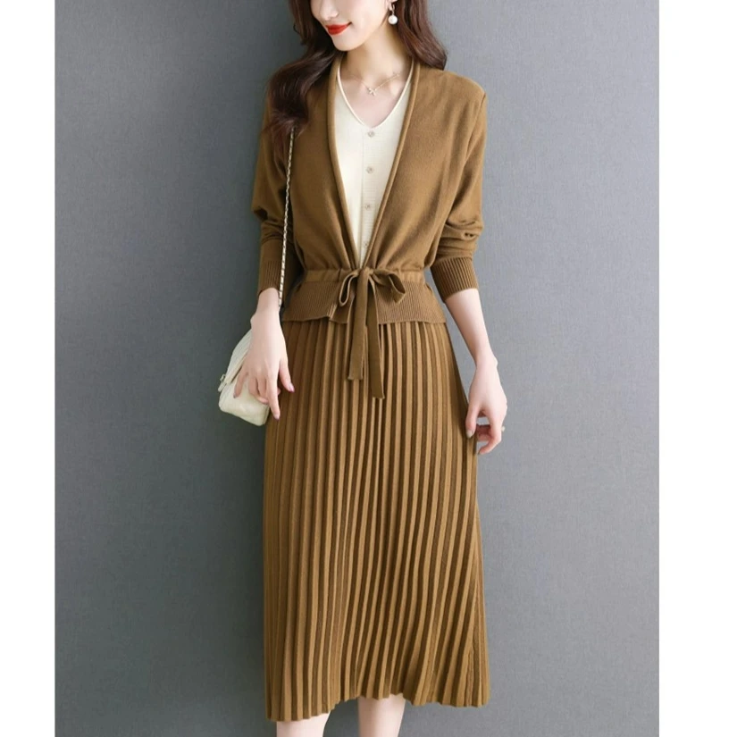 针织假两件毛衣裙子秋冬新款V领中长款收腰气质长袖连衣裙#6134