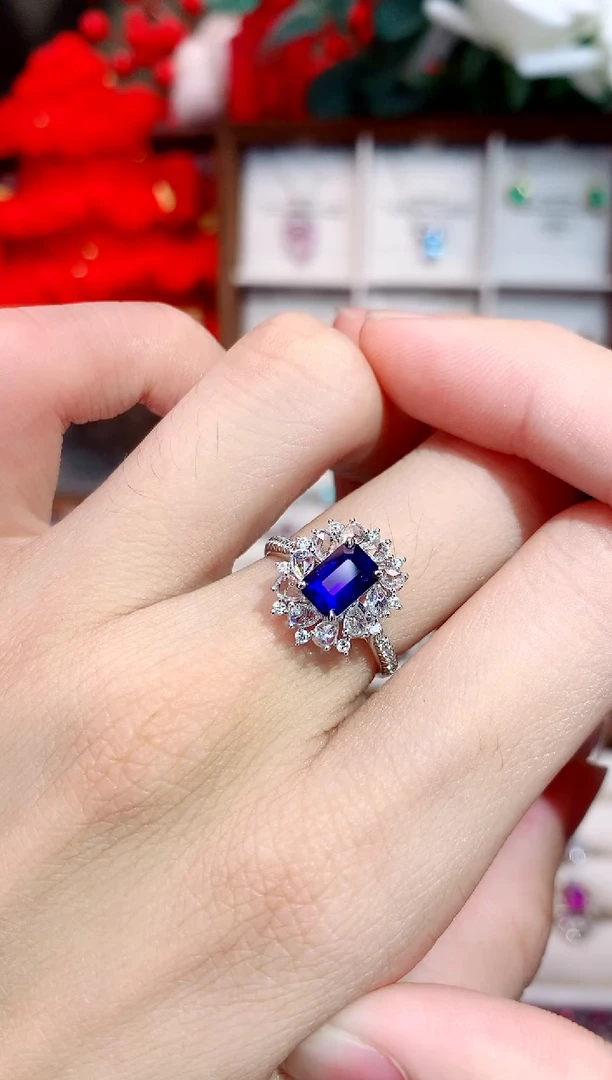 戒指蓝宝石18K金镶嵌1.53ct/天然宝石/七天无理由