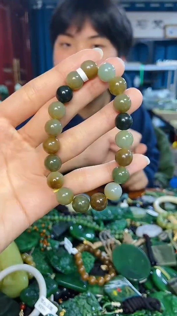 未镶嵌和田玉挂件1