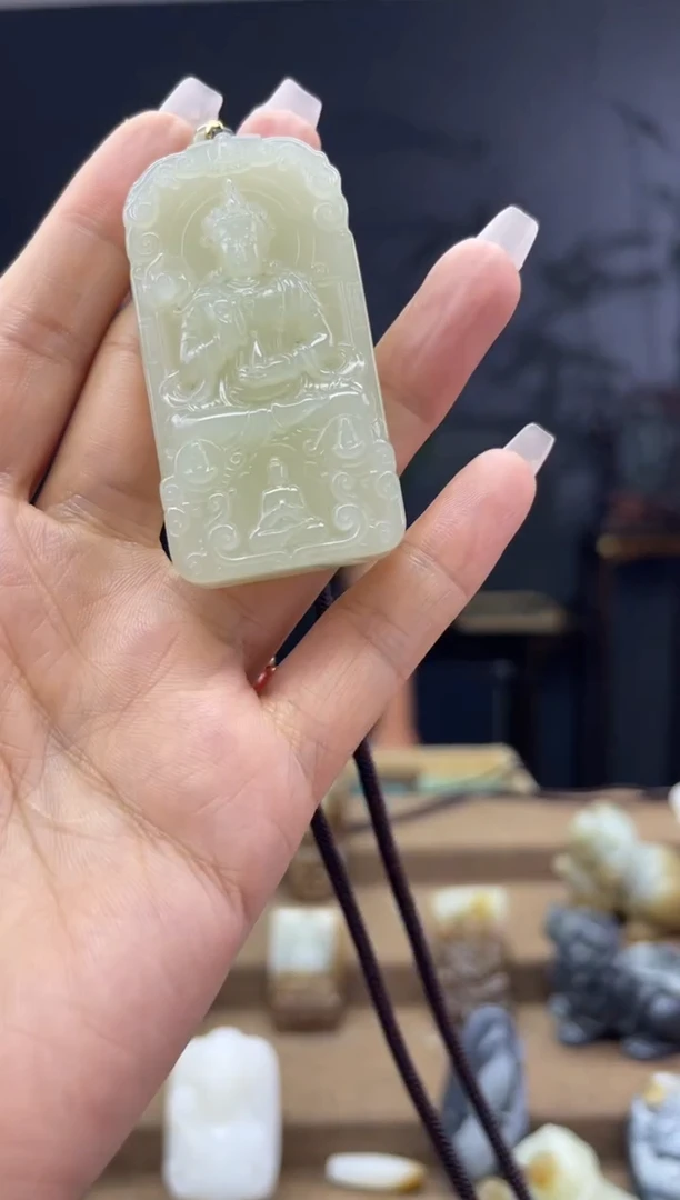 颈饰未镶嵌和田玉1