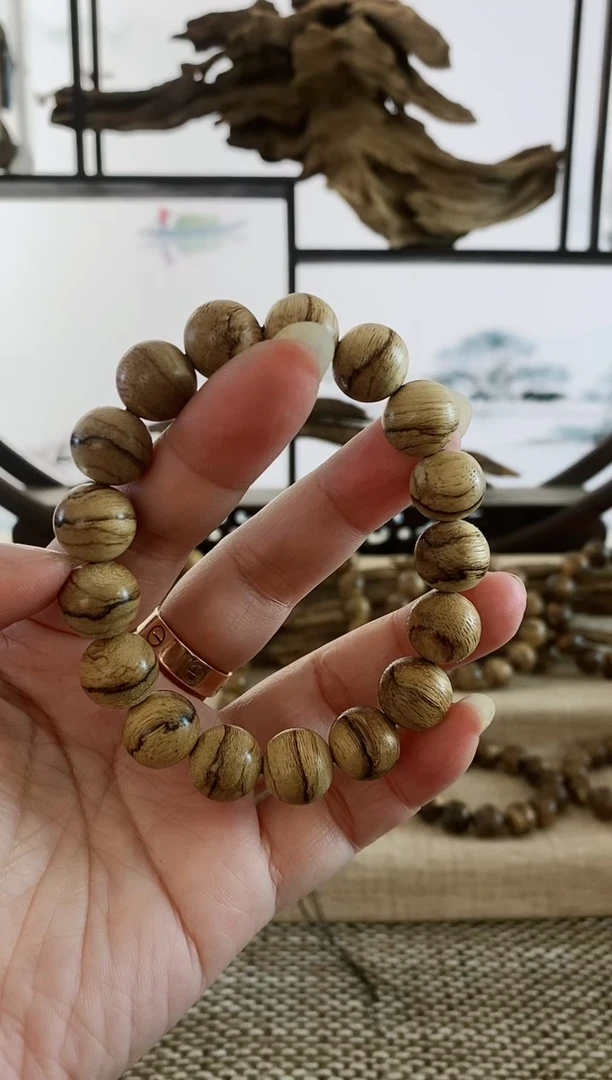 沉香手串达拉干虎斑老料13+MM单圈