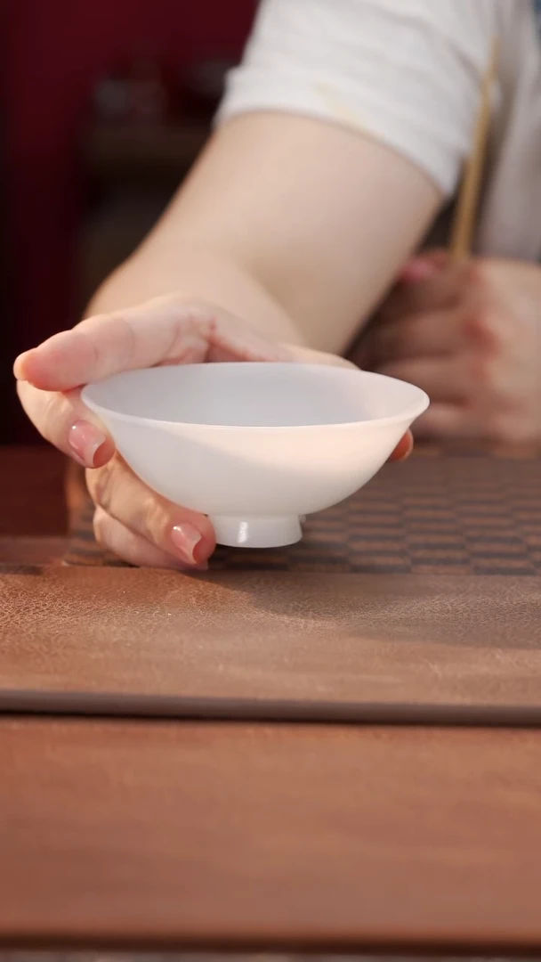 瓷片冰种玉瓷斗笠杯